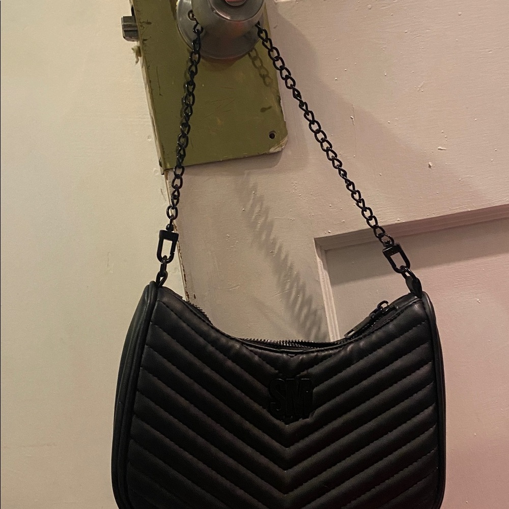 Black Quilted Chain Shoulder Bag